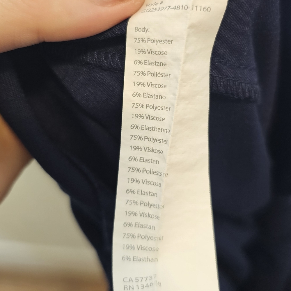 Fabletics Scrub Set - Picture 11 of 11